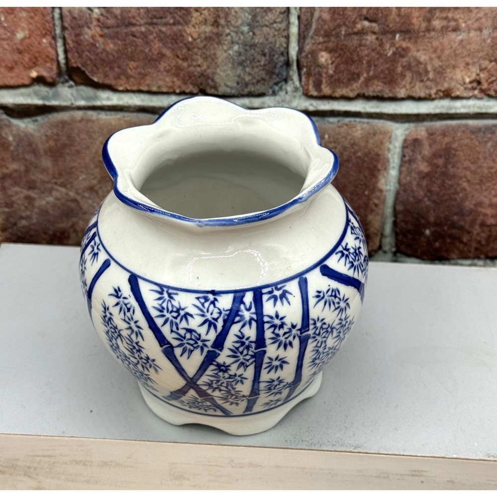 Vintage Blue White Bamboo Chinoiserie Vase Planter 4" Scalloped Round - Picture 2 of 6